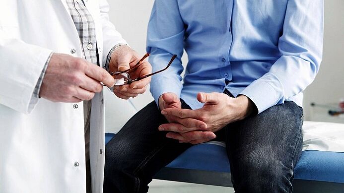 derivación a un especialista en prostatite