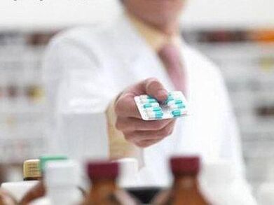 Na farmacia podes recoller medicamentos xenéricos para a prostatite, que se distinguen por un prezo baixo.